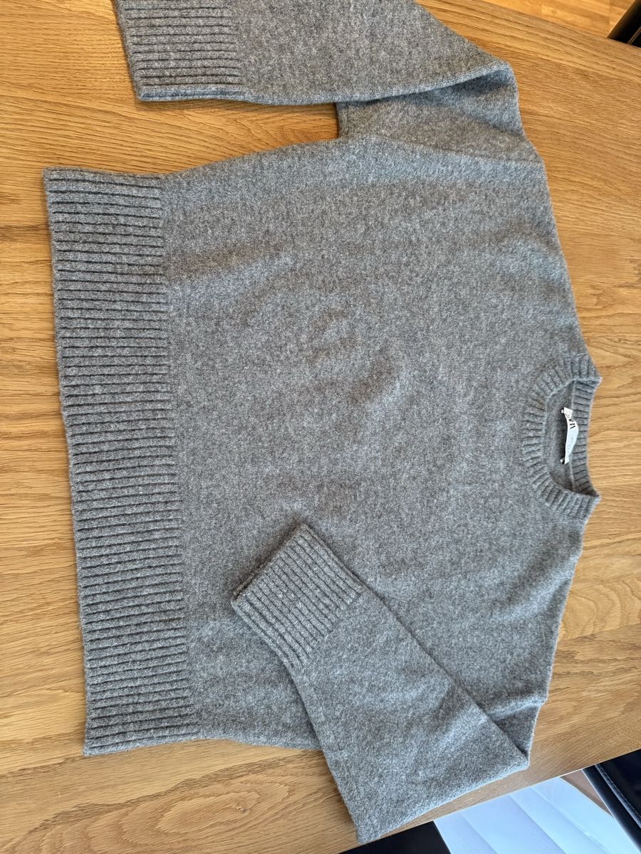 Pullover & Sweatshirts: Pullover  – Gebraucht aus Regensdorf von aid_hl7v