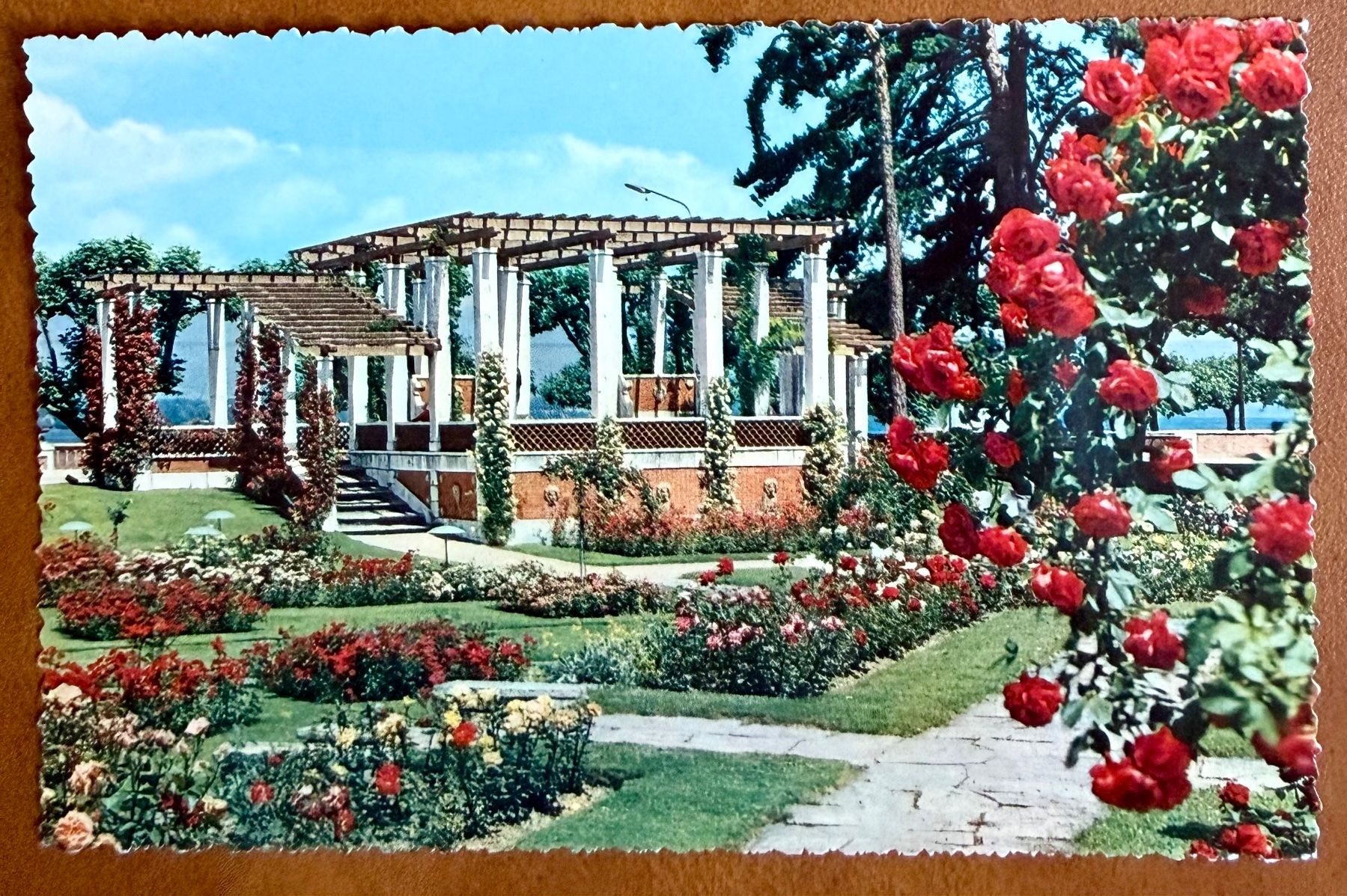 Cartes postales: Genève - La Rosseraie – D'occasion à Lutry par Ediego