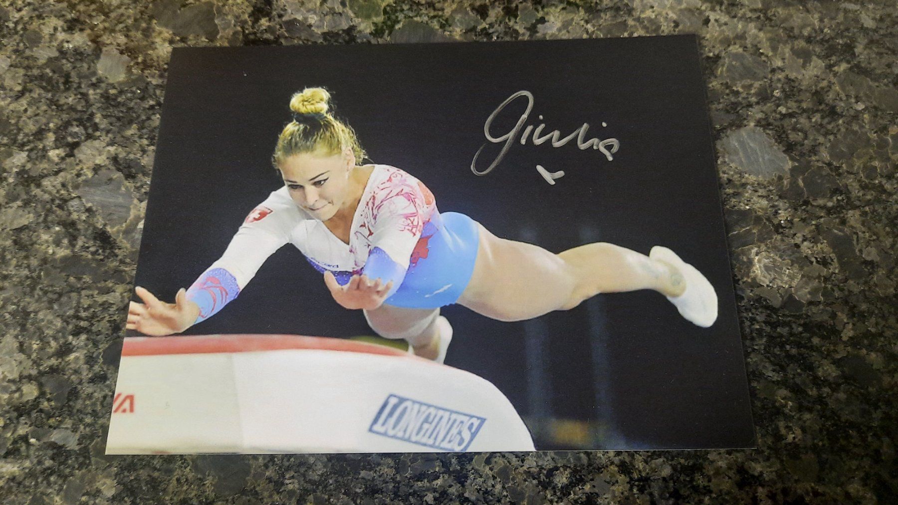 Autografi: Autogramm Giulia Steingruber – Usato da Schmerikon venduto da Olympia04
