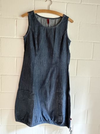 Tranquillo Jeanskleid Gr. M, 100% Baumwolle, Ballonform