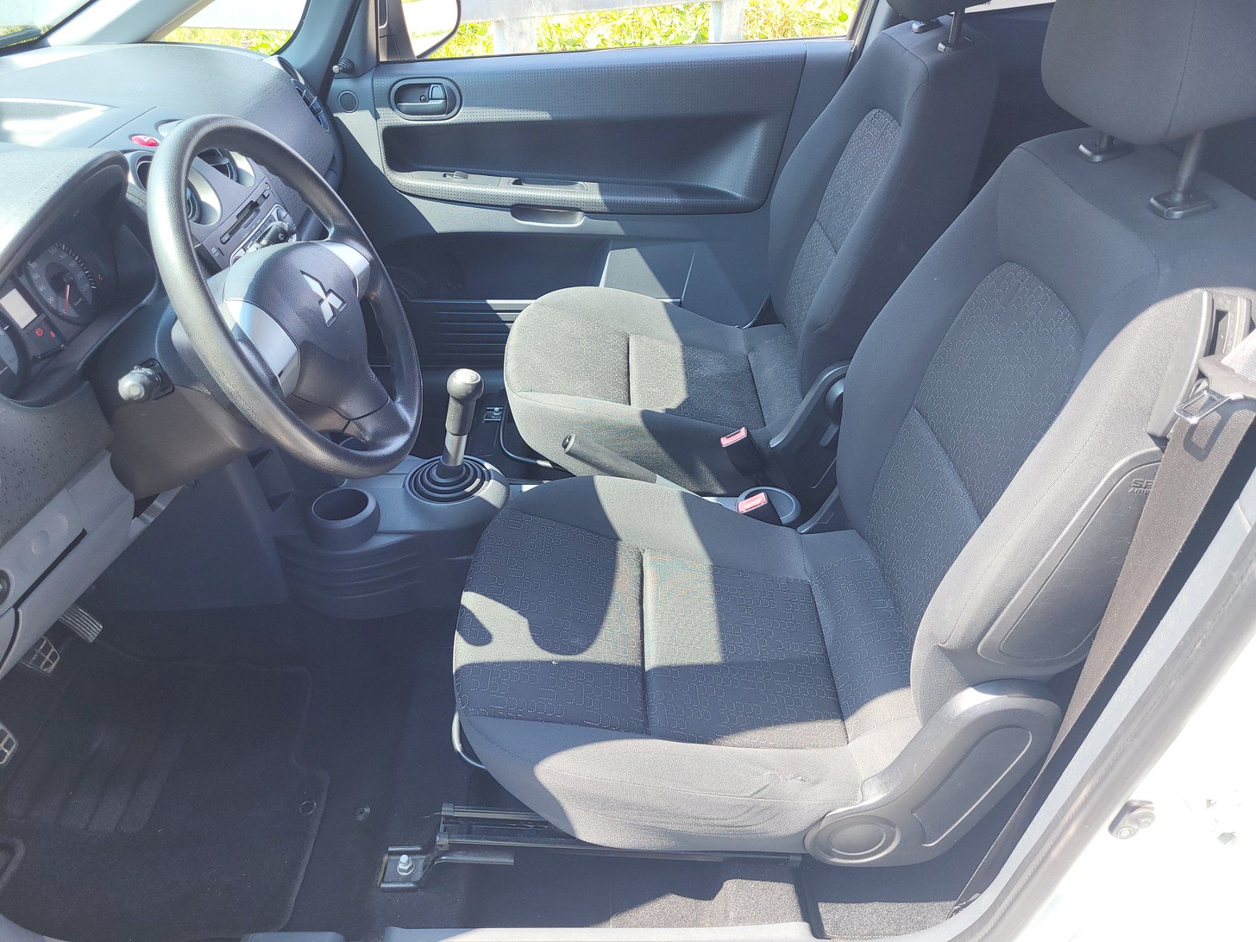 Mitsubishi Autos: Sparsamer Mitsubishi Colt 1.1l – D'occasion à DAGMERSELLEN par rli_pzg6 6