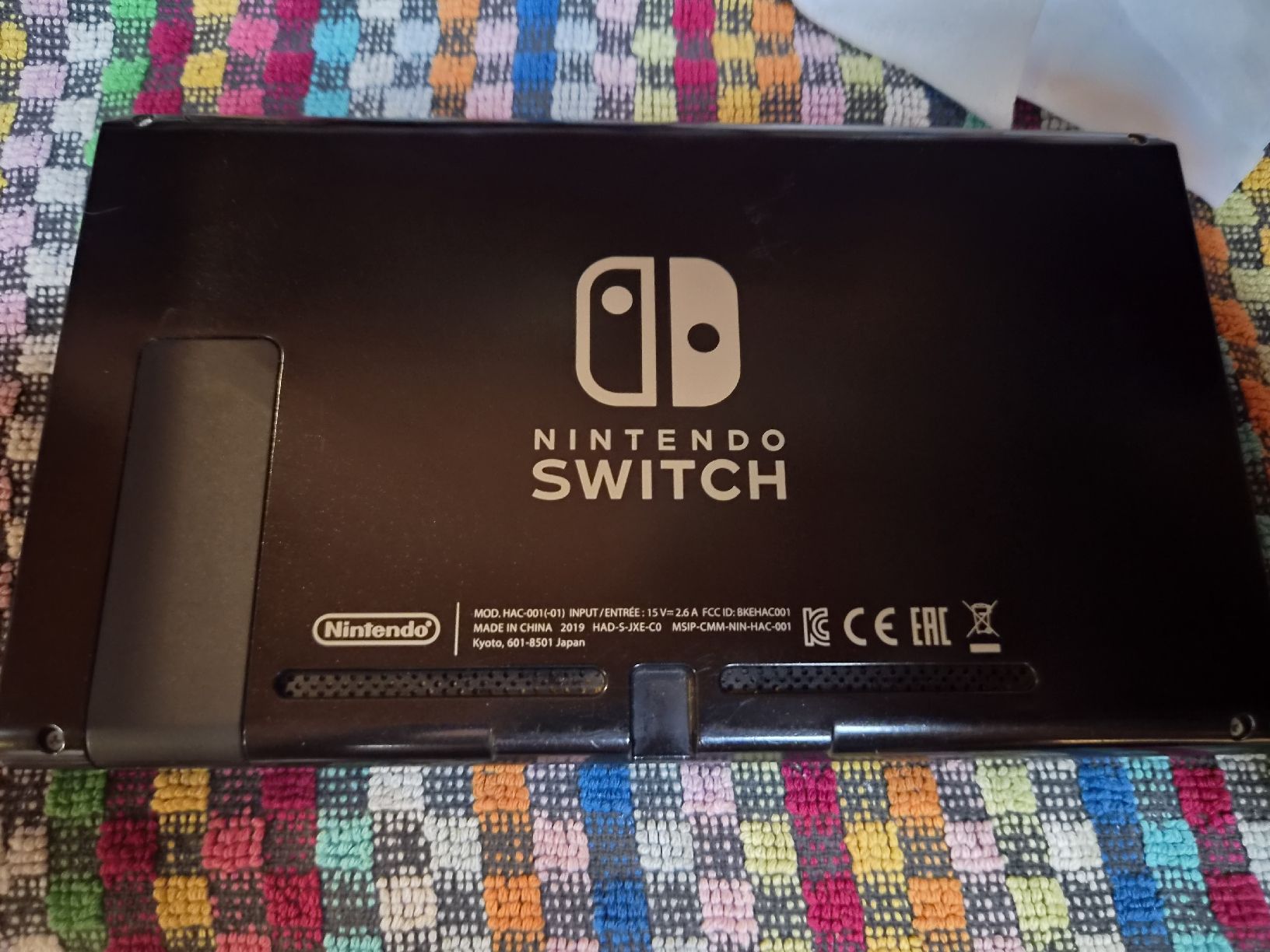 Nintendo Console: nintendo switch avec le support! – Usato da Chavannes-sous-orsonnens venduto da nes_cb72 2