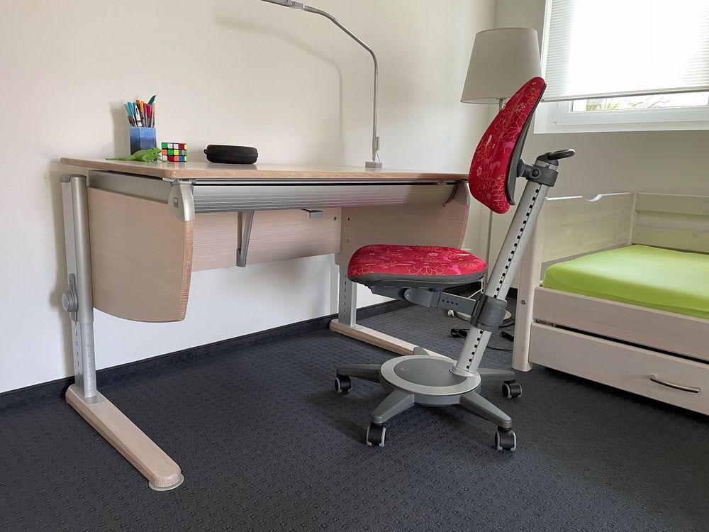 Schreibtisch, Rollcontainer und Bürostuhl von MOLL, Kinder (Gebraucht ...