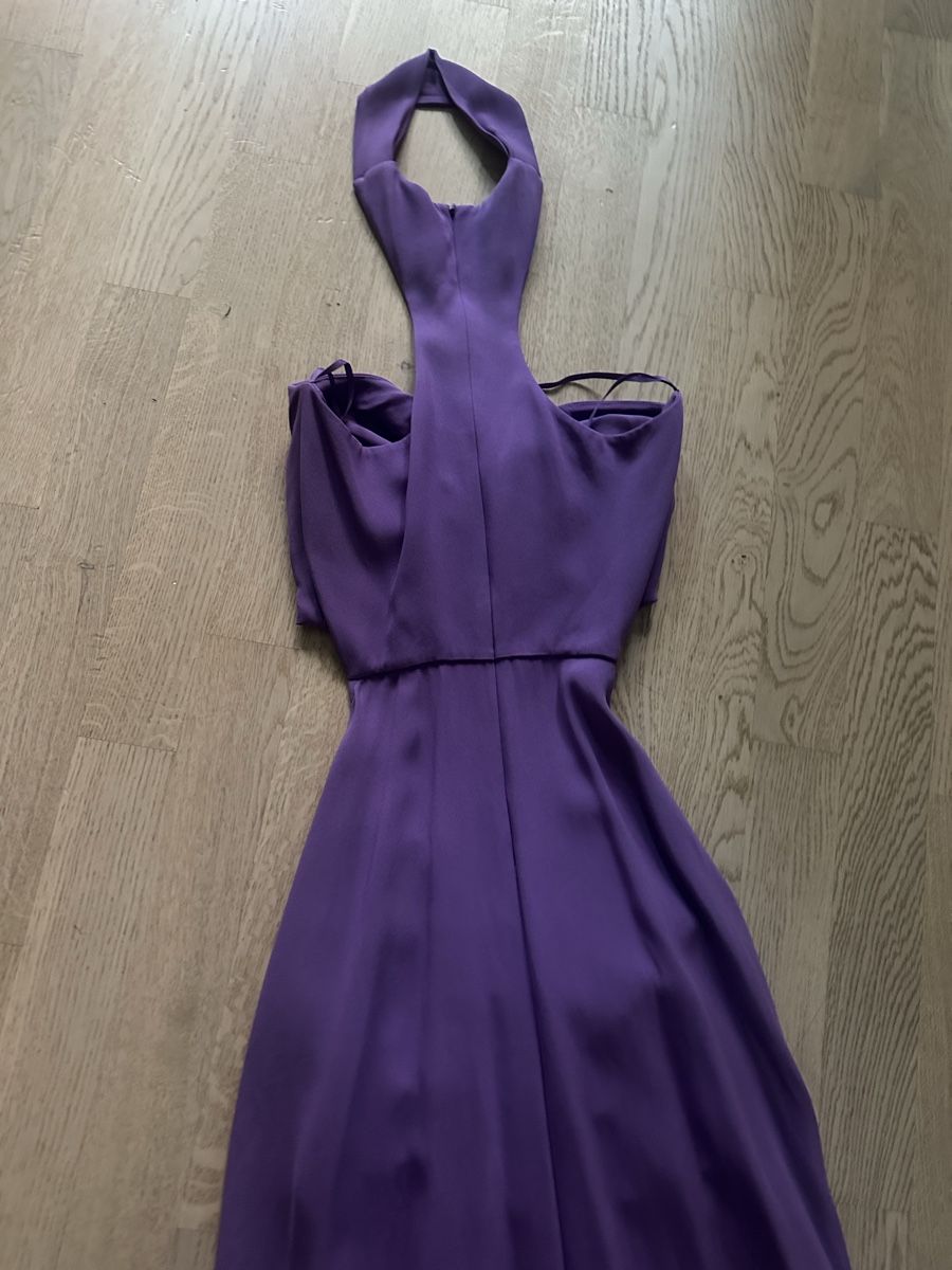 Cult Gaia Vestiti: Christopher Esber Maxikleid Lila mit Cut-out Grösse M – Nuovo (secondo la descrizione) da Zürich venduto da kiflicaodcokolade 6
