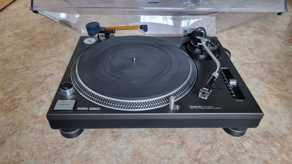 Technics Quartz Direct Drive Turntable System SL1210MK2 Kaufen auf