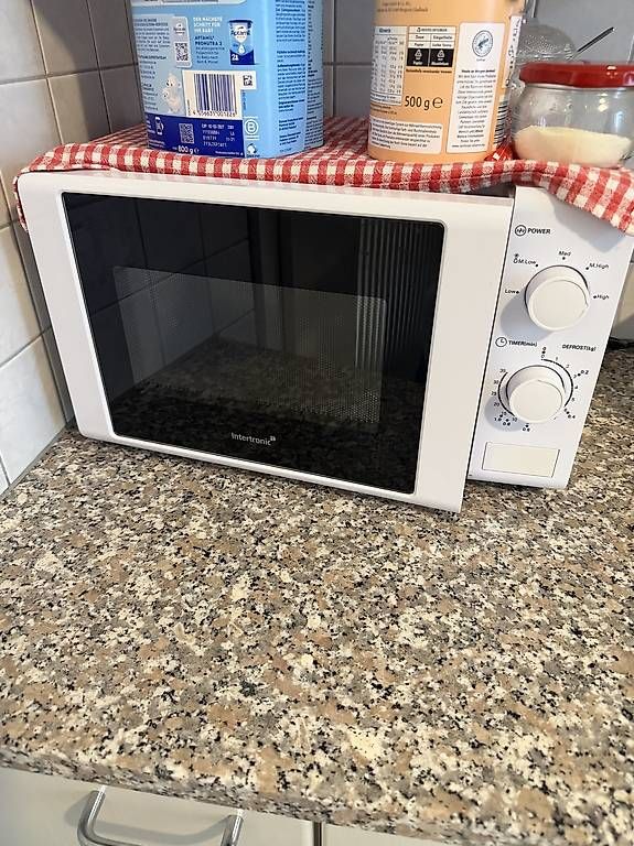 Fours: Micro ondes INTERTRONIC à vendre  – D'occasion à Delémont par eng_lsm2 1