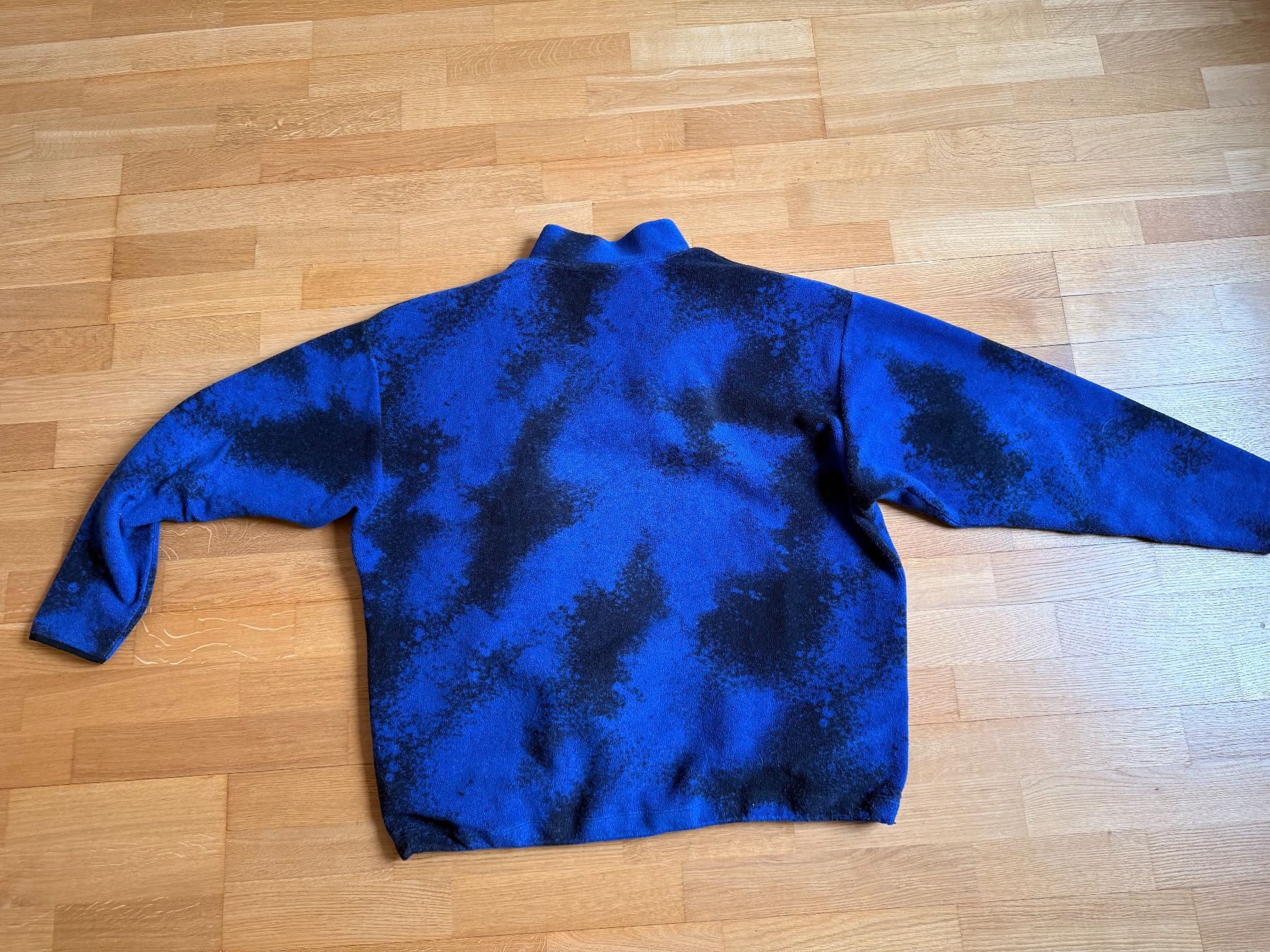 Giacche: Fuzzy Halfzip Jacke Blau und Schwarz – Usato da Zürich venduto da Basilou98 3