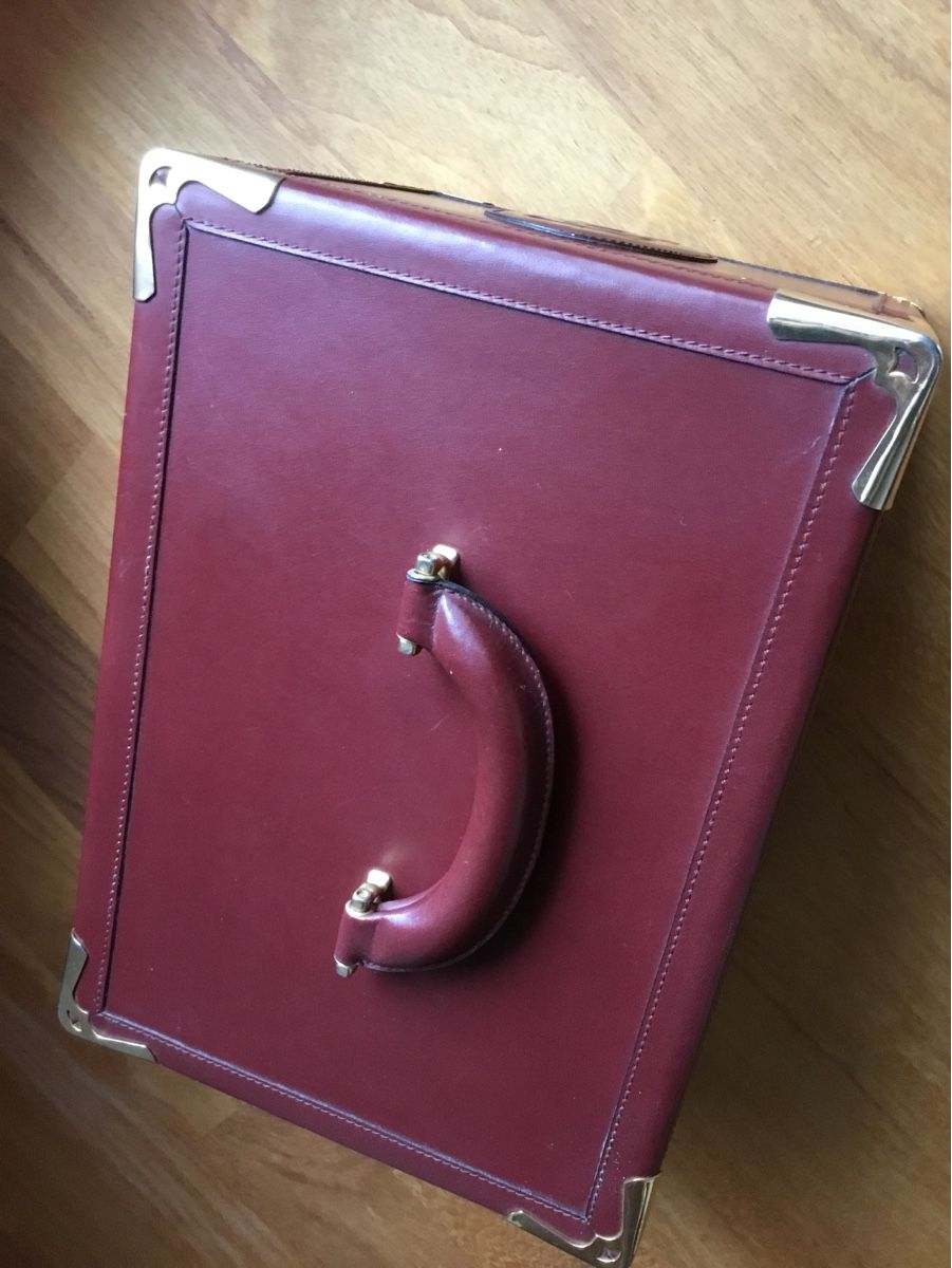 Custodie per cosmetici: Cartier, Beauty Case, Must de Cartier – Usato da La Corbaz venduto da jea_z7qj 3