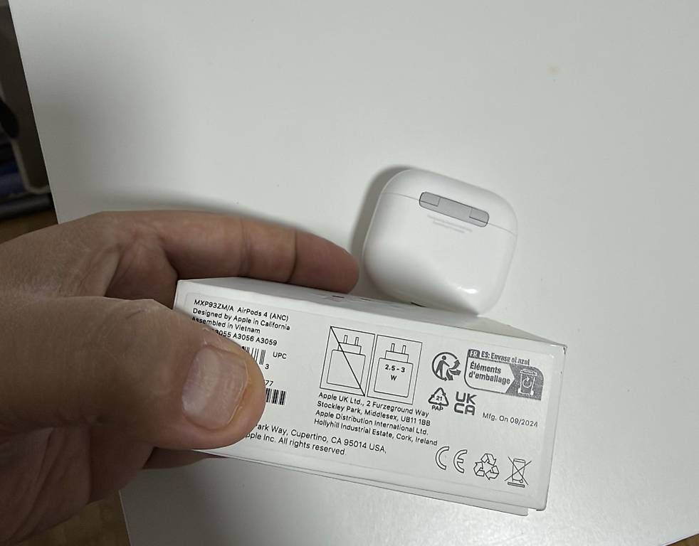 Apple Cuffie: Airpods 4 ANC – Usato da Amriswil venduto da berat1993 3