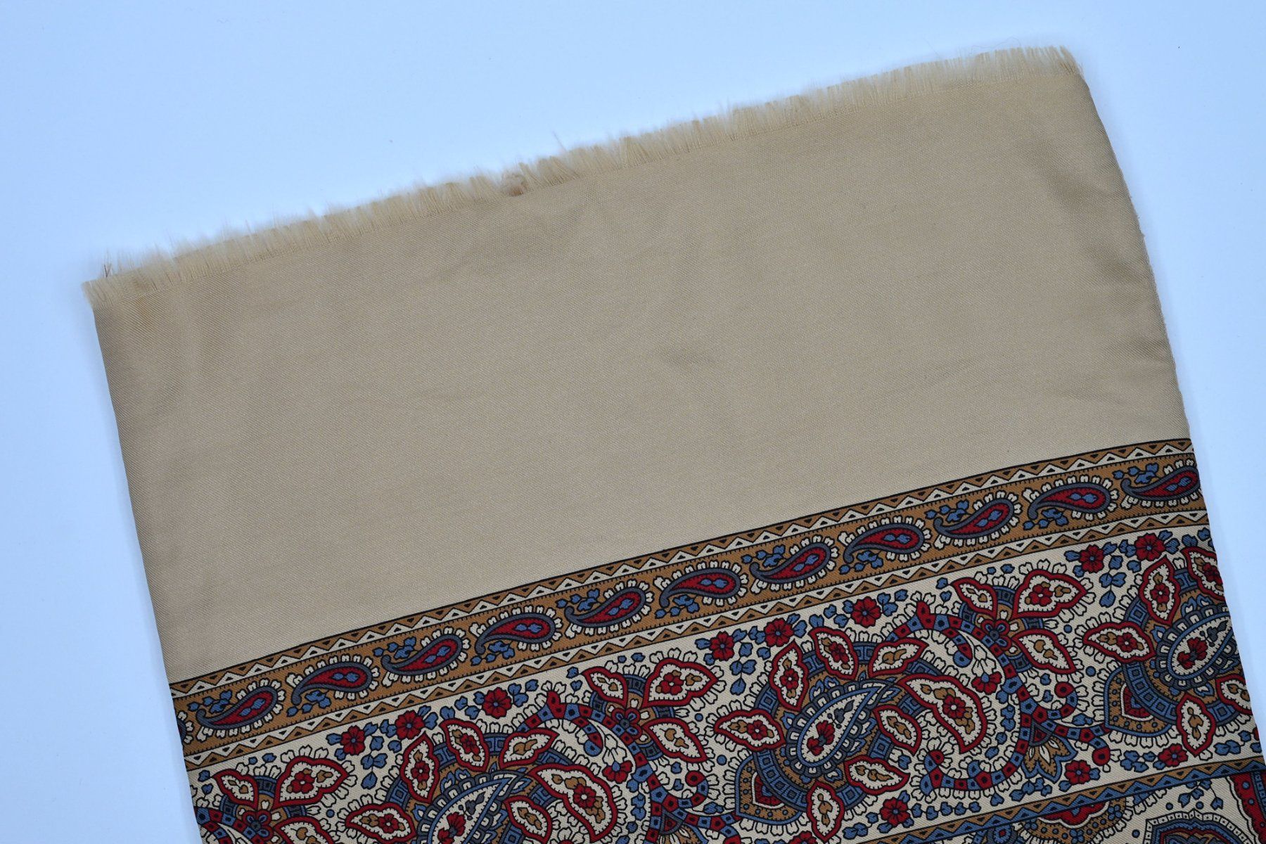 Foulards & écharpes: Seidenschal – Neuf (Voir description) à Dürnten par puumies 1