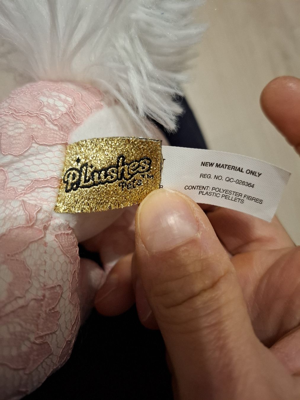 Giocattoli: Süsses Plüschkätzchen mit Glitzerhalsband – Usato da Basel venduto da Svidovic 4