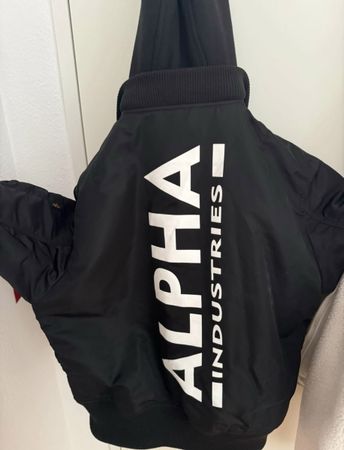 Alpha Industries Bomberjacke Schwarz