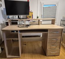Bürotisch in gutem Zustand