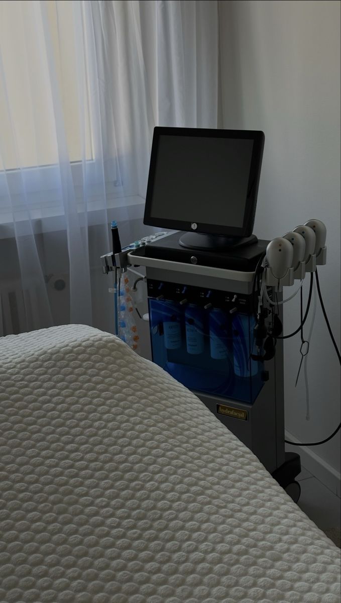 Lettini & sedie per cosmetici: Hydrafacial Elite Tower – Nuovo (secondo la descrizione) da Meggen venduto da Orange_Black