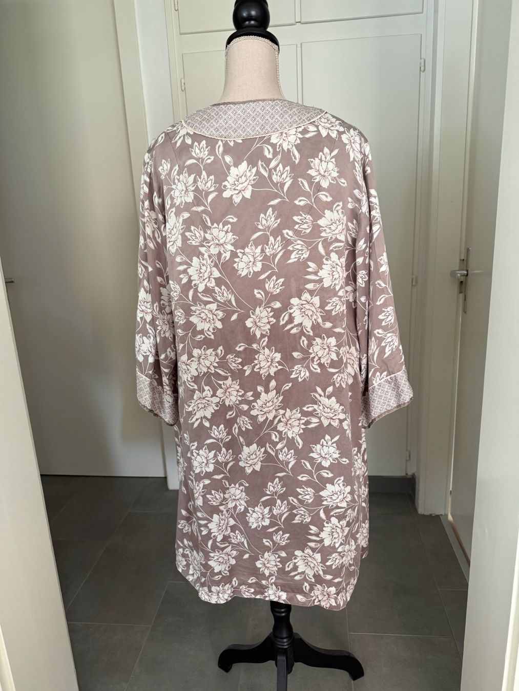 Kimono: Maddison - Kimono - Négligé -Déshabillé - M - Soie – Usato da Sion venduto da accroshoes 3