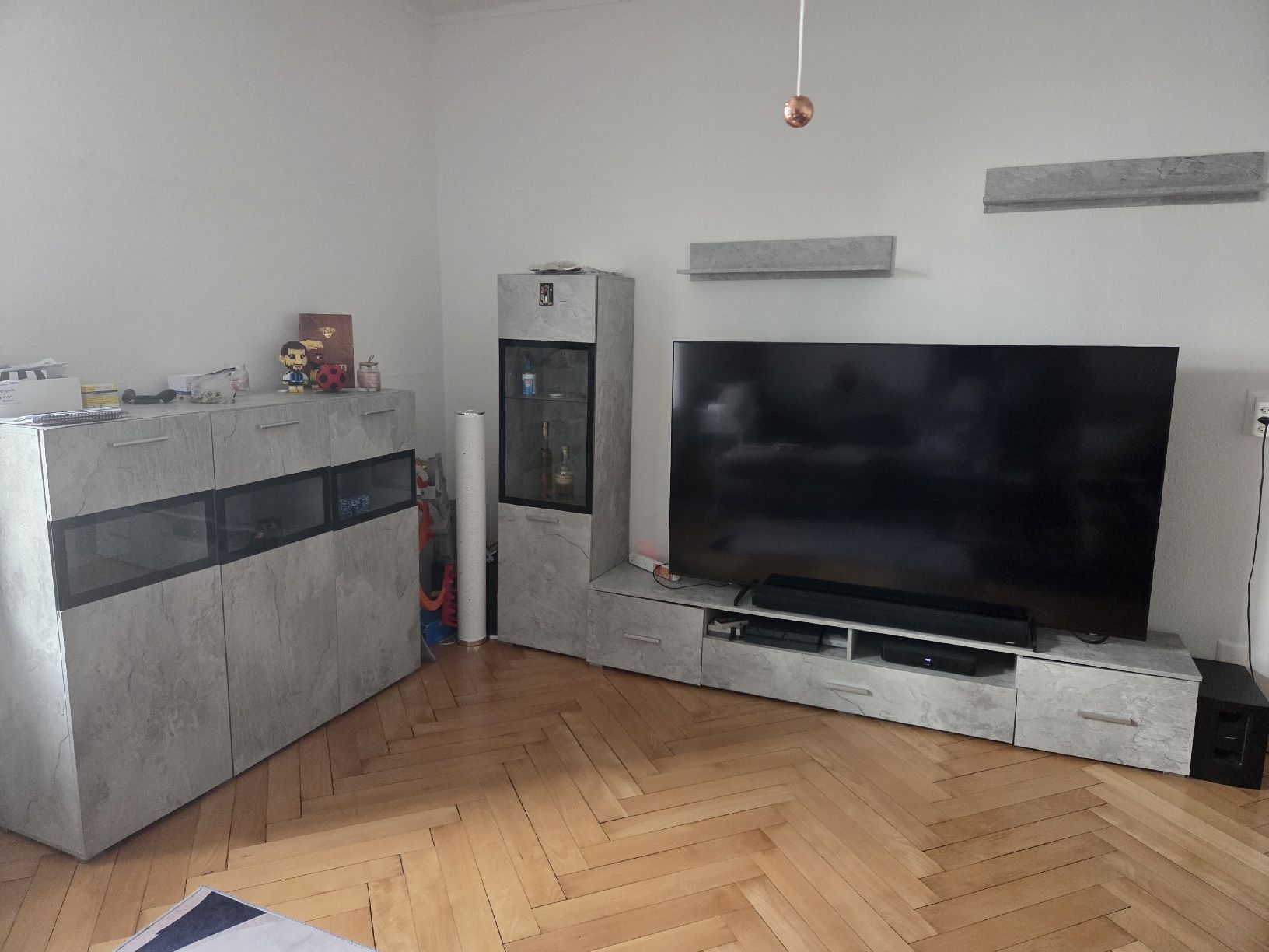 TV Möbel: Wohnwand 5-teilig, plus Sideboard in Betonoptik – Neu (gemäss Beschreibung) aus Altnau von Tanii1980