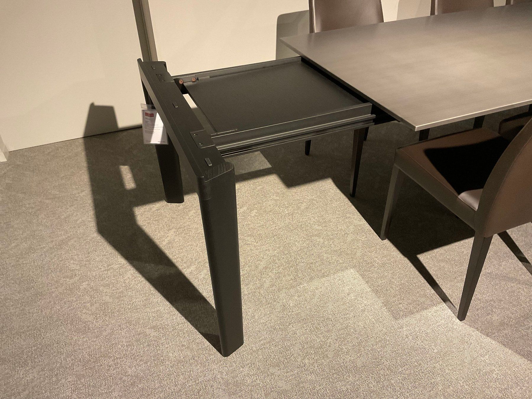 Cassina Tavoli: CASSINA AUSZUGSTISCH MODELL LONGPLANE – Usato da Holziken venduto da rol_vwd2 2
