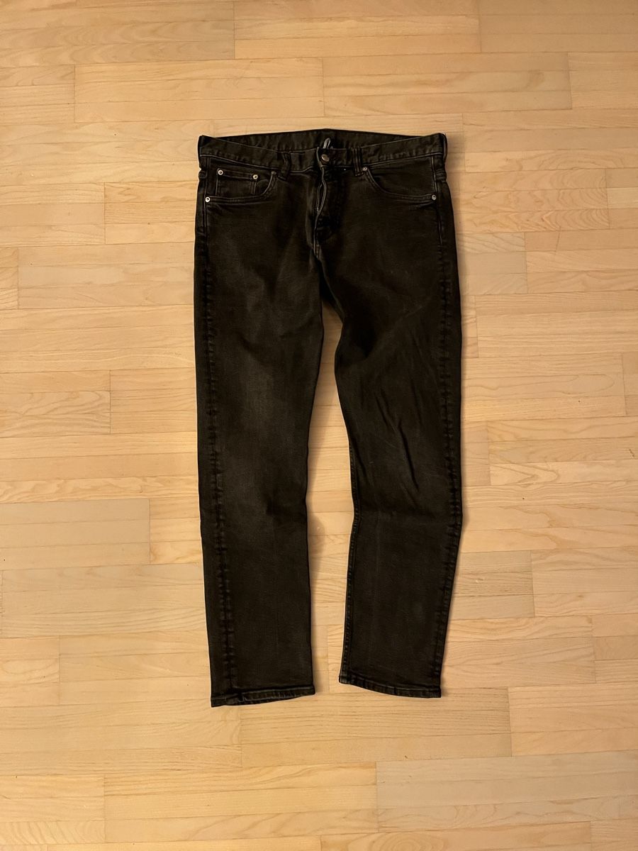 Weekday Jeans: Weekday Schwarze Jeans Gr. 32/34 – Usato da Wallisellen venduto da Levian