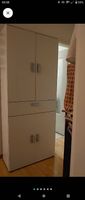 Mehrzweckschrank mit kleinen Gebrauchsspuren