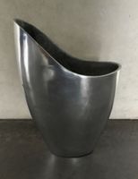 Vase / Blumenvase Aluminiumguss