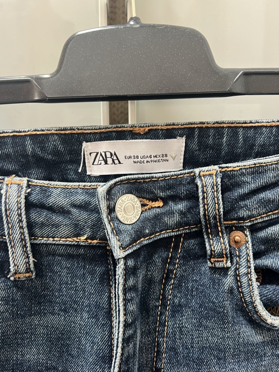Zara Jeans: Zara Jeans, Gr. 38 – D'occasion à Grindelwald par wand_24 2