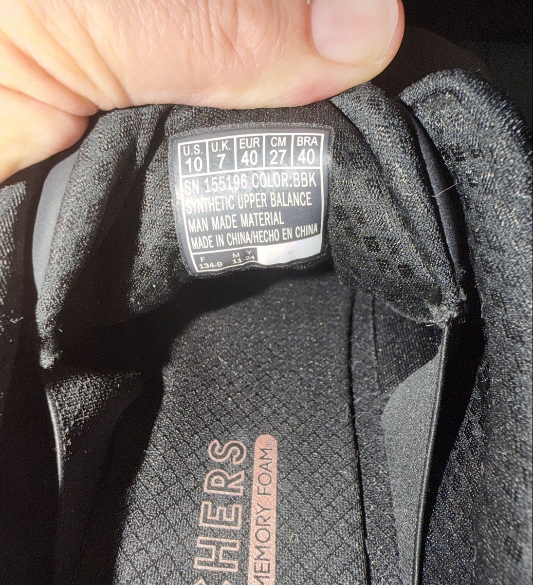 Canestri da basket: Baskets Skechers taille 40 comme neuves – Nuovo (secondo la descrizione) da Courgevaux venduto da auxtrouvailles 2