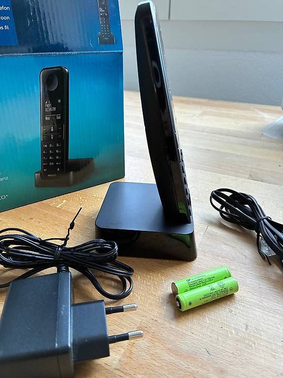 Téléphones: Philips D4701B – D'occasion à Muttenz par Maja3105 2