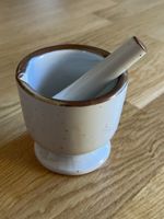 Mörser mit Stössel aus Keramik
