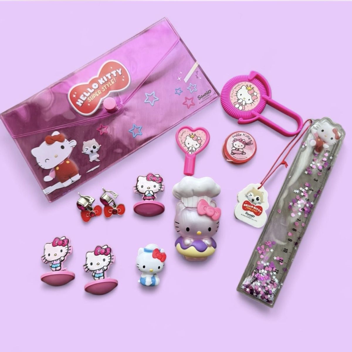 Hello Kitty Giocattoli: 🎀HELLO KITTY BUNDLE🎀 – Usato da Dietikon venduto da athiinax