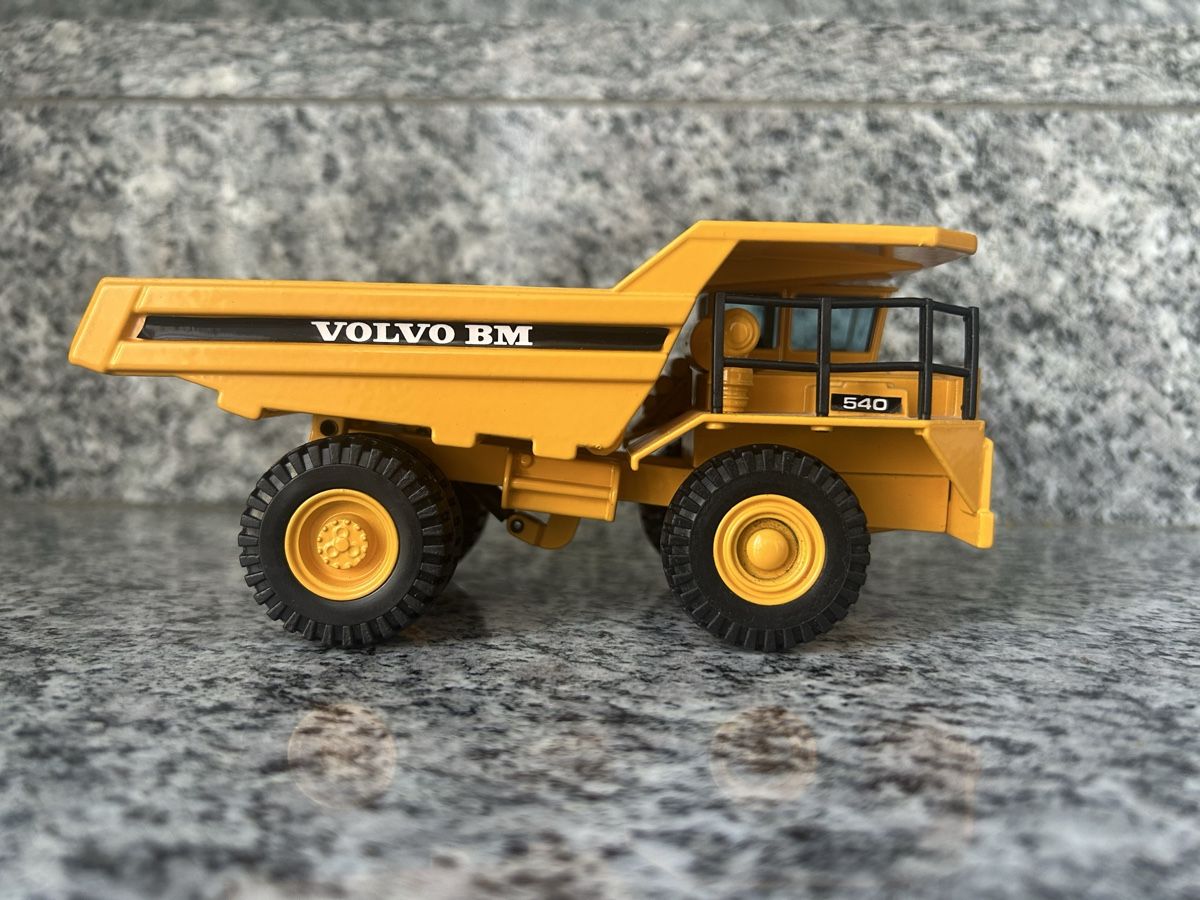 Kit di modellismo & Modellini statici: Volvo BM 540 , 1:50 – Usato da Horw venduto da Tigercat635 2