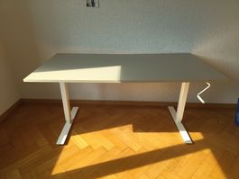 Schreibtisch Ikea höhenverstellbar mit Kurbel gebrauch
