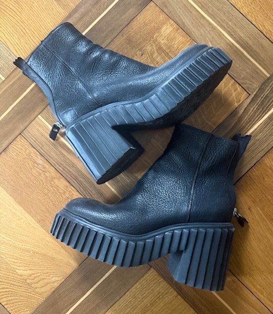 AGL Scarpe da donna: Stiefelette – Usato da Luzern venduto da 127064 1
