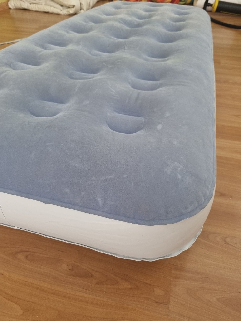 Materassi: Camping Luftmatratze 180 x 70 x 20 – Usato da Eschenbach SG venduto da Ma69st 1