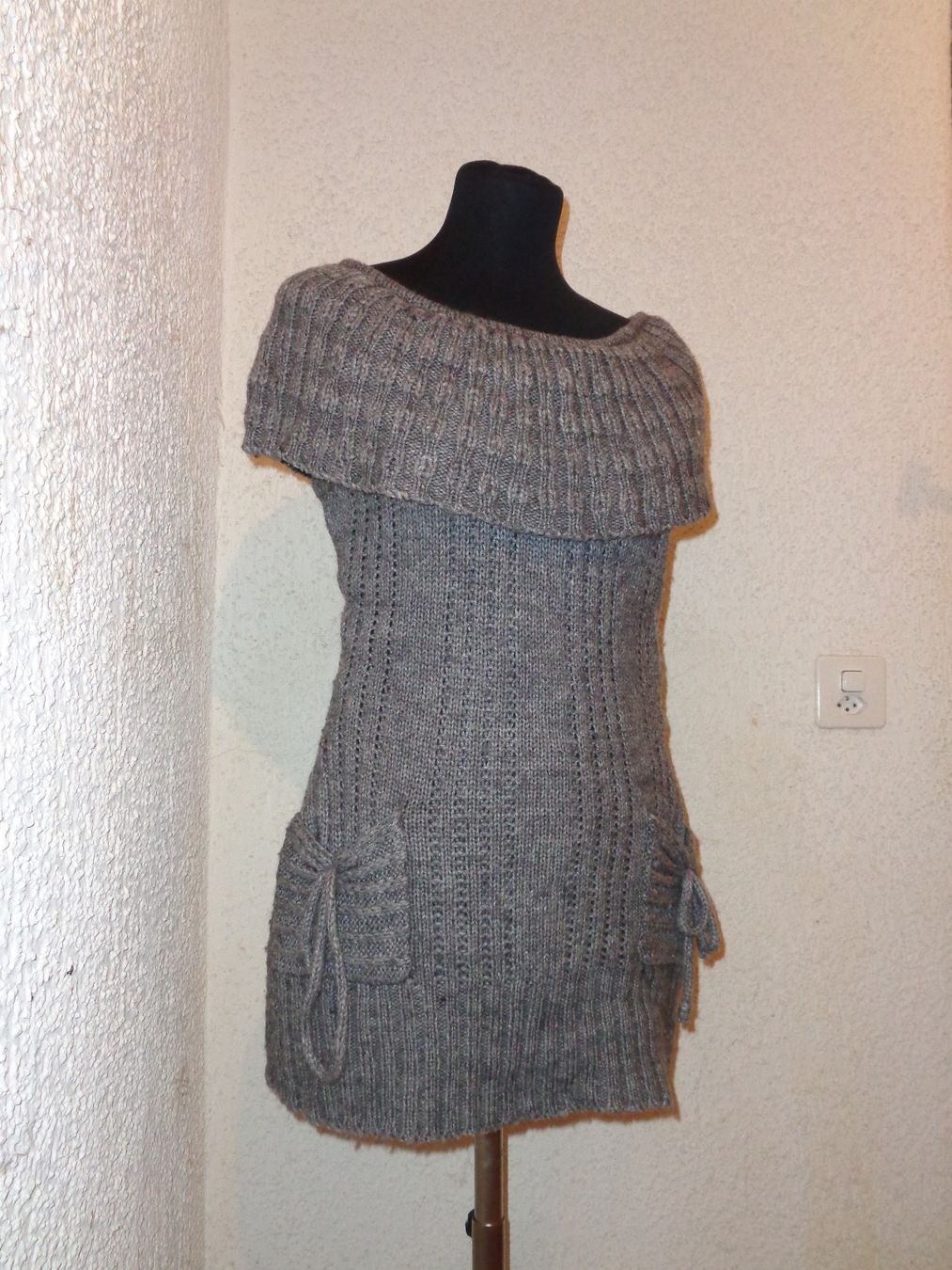 Kleider: Robe en tricot grise, S – Gebraucht aus La Chaux-de-Fonds von Shana_aaa