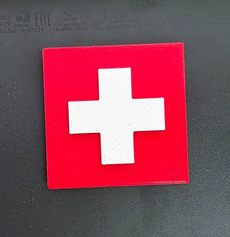 Calamite: Schweizer Flagge Kühlschrankmagnet – Nuovo (secondo la descrizione) da Büren NW venduto da gobulus