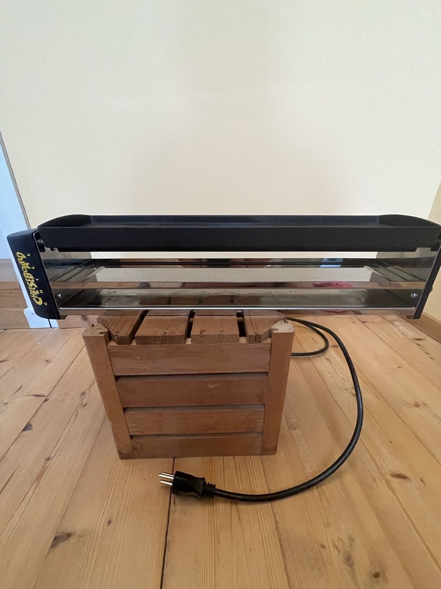 Stöckli Elettrodomestici da cucina: Raclette grill Stöckli mit 4 Pfännchen – Usato da Mollis venduto da cava10 1