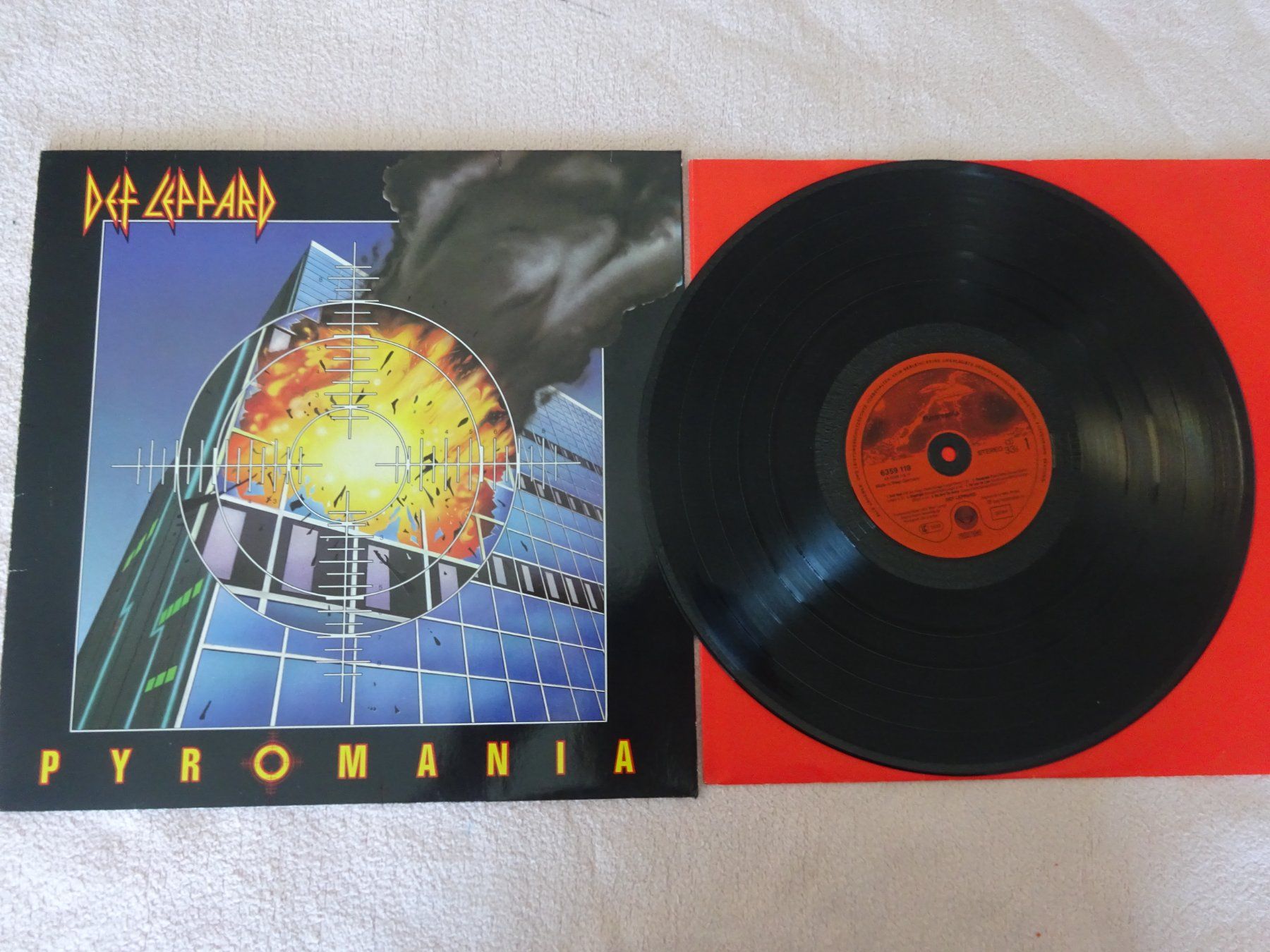 Dischi in vinile: DEF LEPPARD ** PYROMANIA ** EXCELLENT – Usato da Luzern venduto da xrayspex99 1