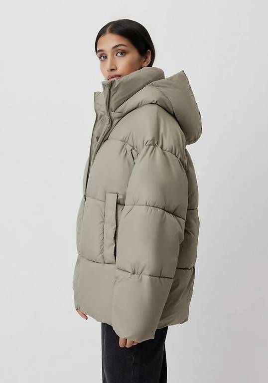 Jacken: Winterjacke / Daunenjacke beige – Gebraucht aus Zug von meryamb 2