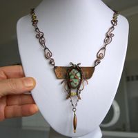Einzigartiger Anhänger und Kette mit äthiopischem Opal