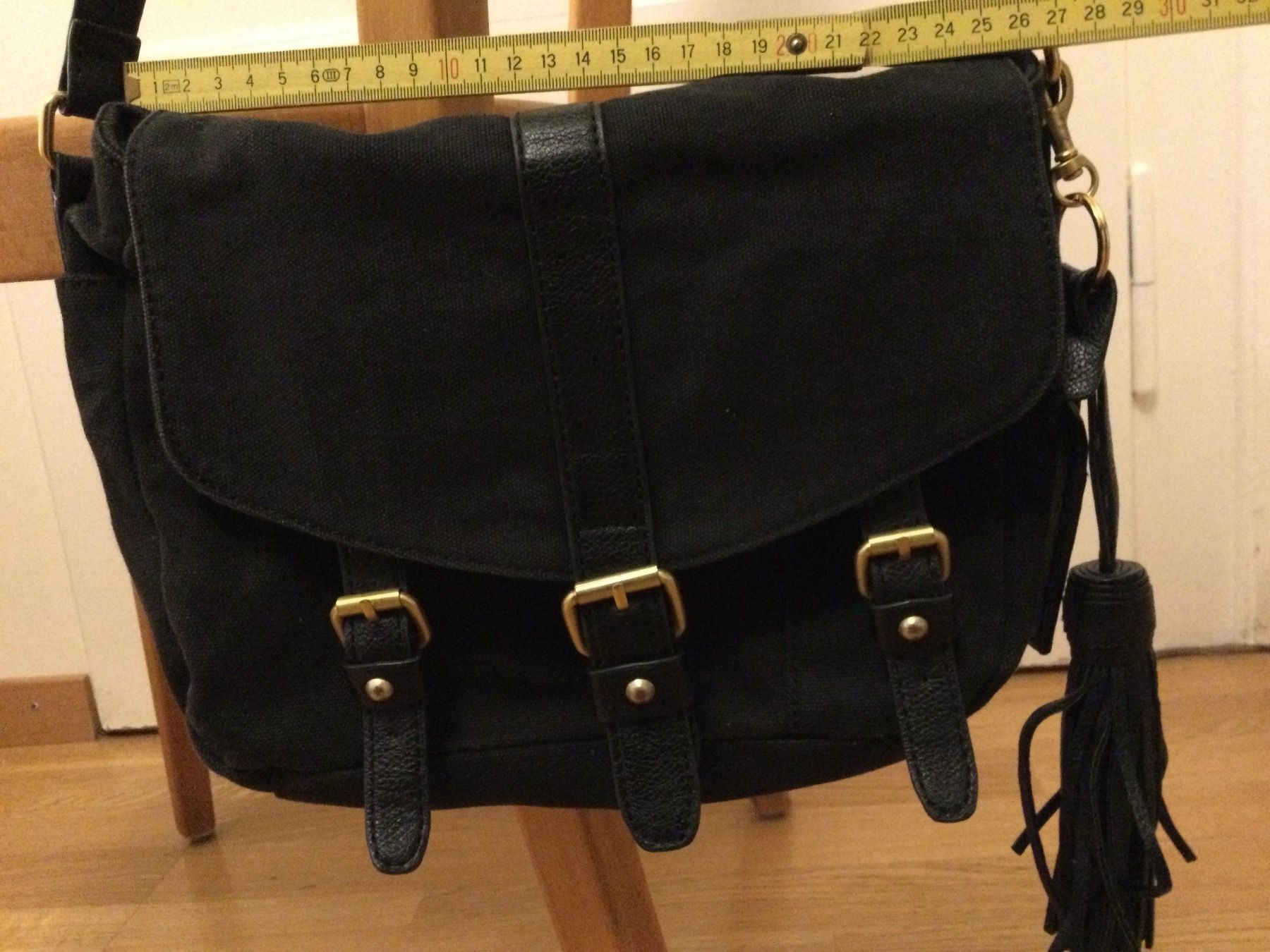 Maddison Borse da donna: Schwarze Handtasche aus Stoff - Madison – Usato da Zürich venduto da Janakpur 2