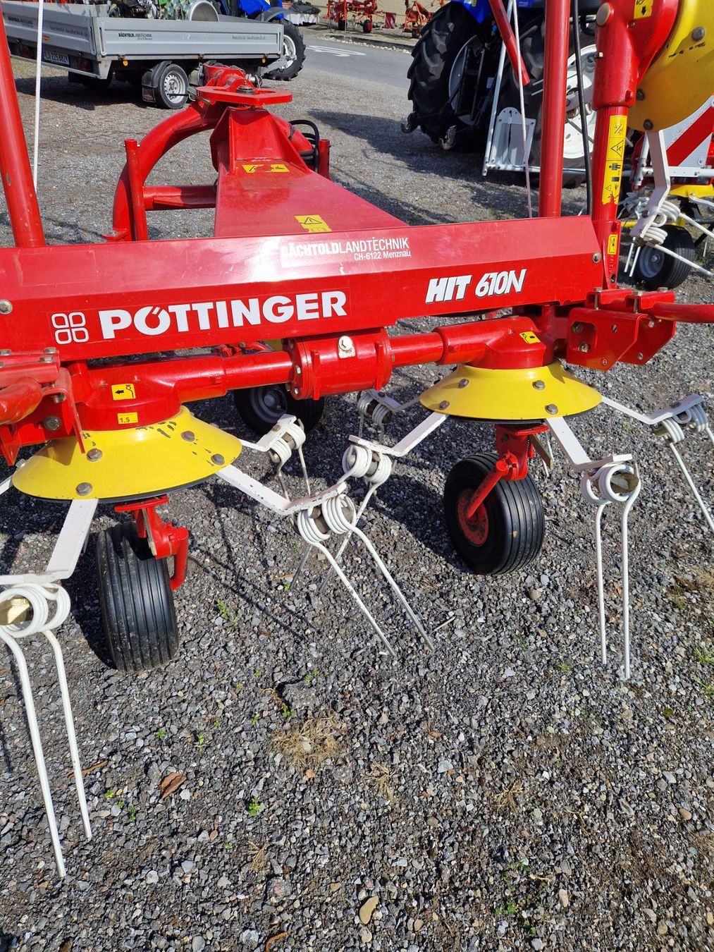Tutte le macchine: Kreiselheuer Pöttinger HIT 610 N – Usato da Menznau venduto da 6122 5
