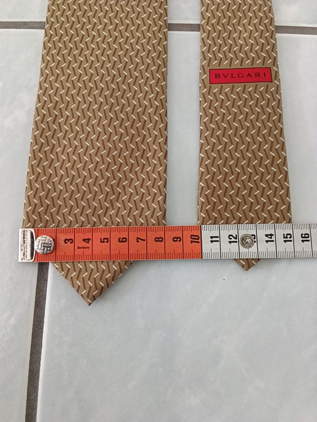Bulgari Cravatte: Cravate Bulgari, soie, olive, excellent état – Usato da Neuchâtel venduto da Virgule50 2