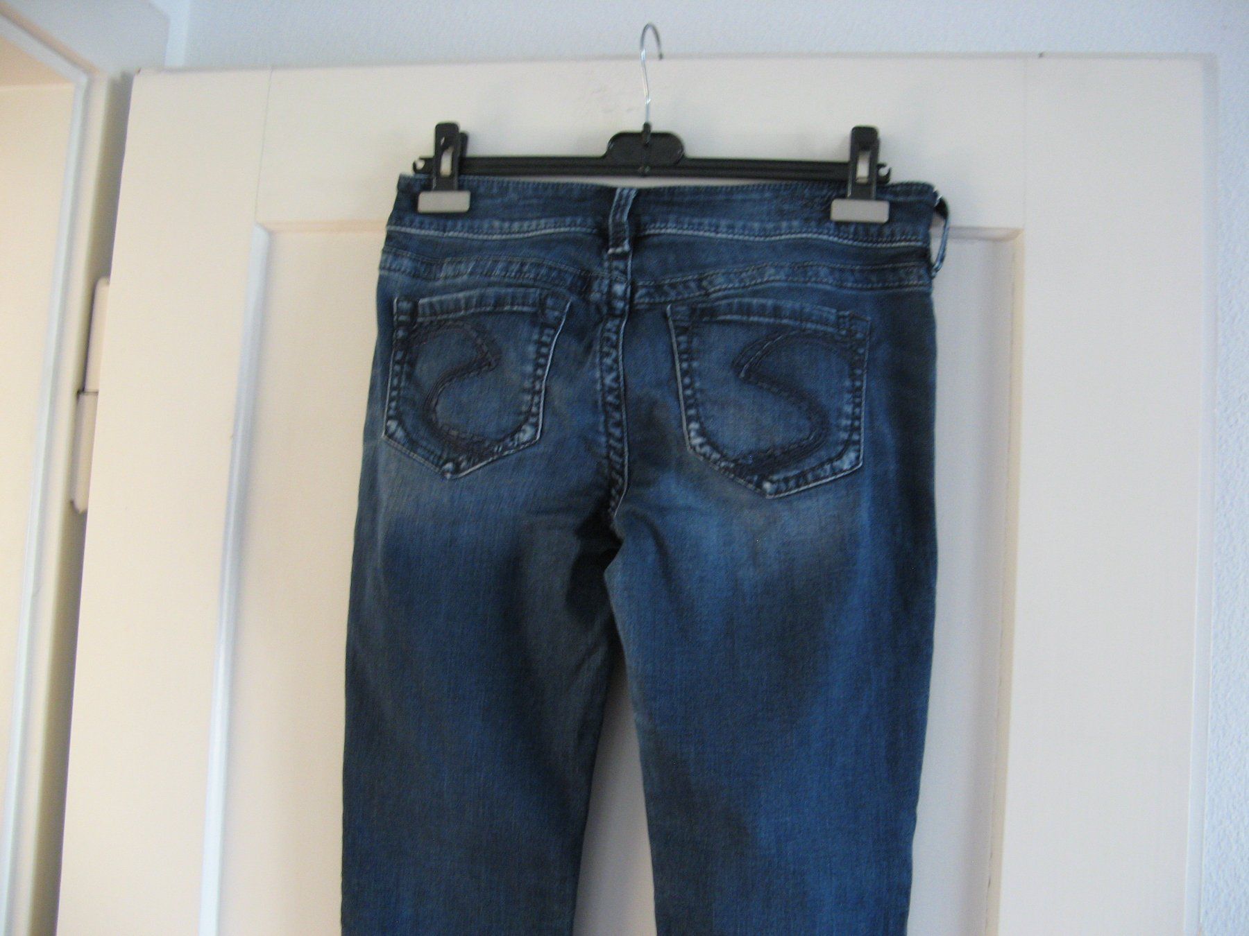 Jeans: Silver Jeans Suki Capri Gr. W29 – Usato da Zürich venduto da apil 4