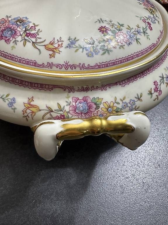 Ciotole: Grosse Terrine mit Deckel aus der Nachkriegszeit – Usato da Niederwangen BE venduto da Luxury.Second.Life 1