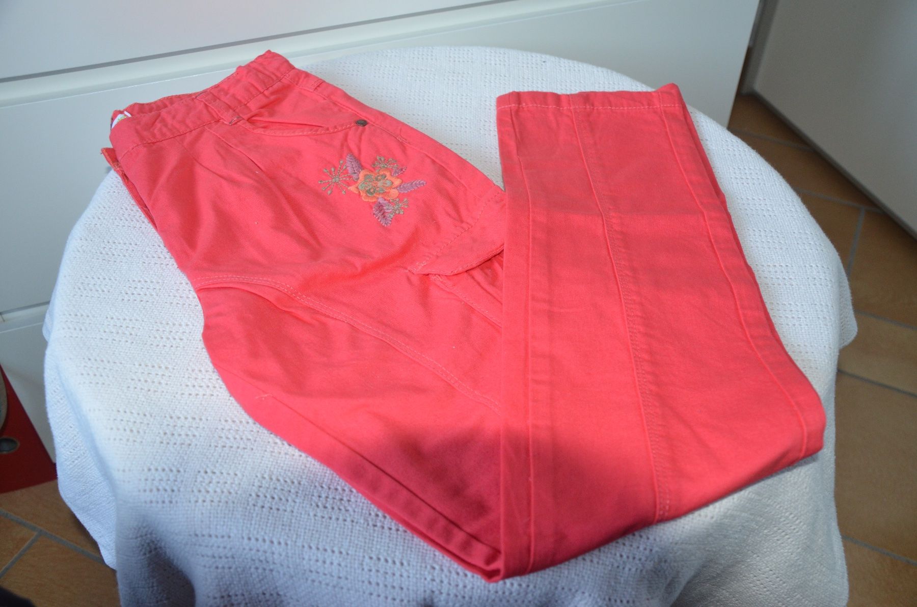 Pantaloni: TAILLE 138 - HOSE NEU – Nuovo e nell'imballaggio originale da Chiasso venduto da Dolly015