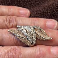 Damenring mit Zirkonia Blattform silberfarben neu