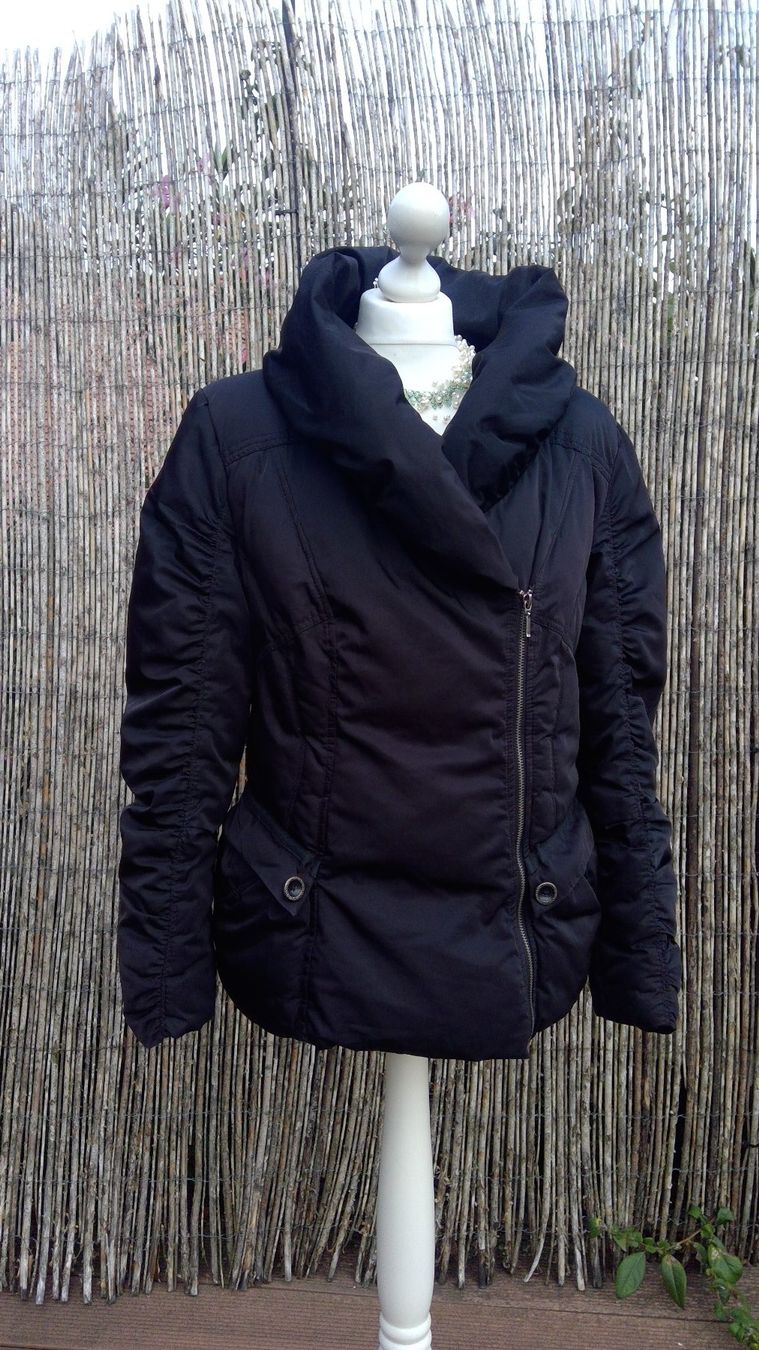 Jacken: Veste/Doudoune noire CLARA VITTI taille L – Gebraucht aus Agiez von chouchanelle