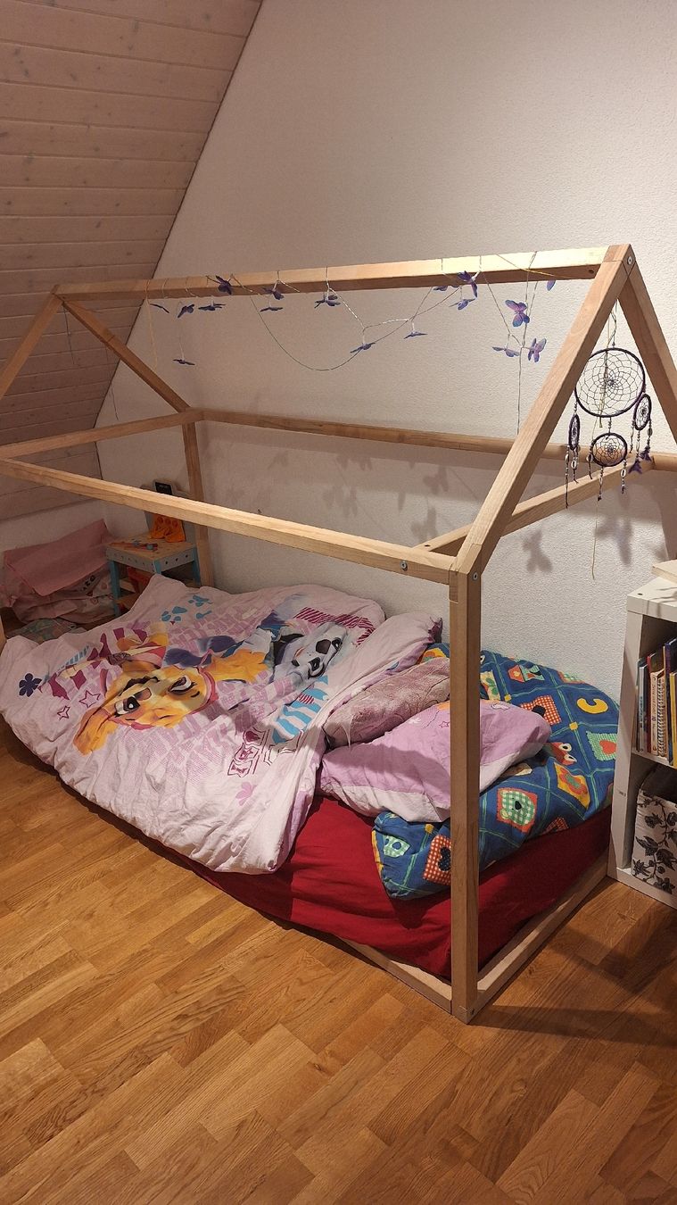 Betten: Hausbett – Gebraucht aus Ermatingen von Butterfly_Rainbow 1