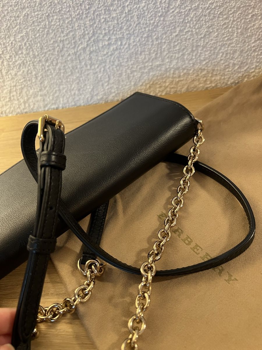 Burberry Borse da donna: Burberry chain strap bag – Usato da Ecublens VD venduto da cel_2vx7 7