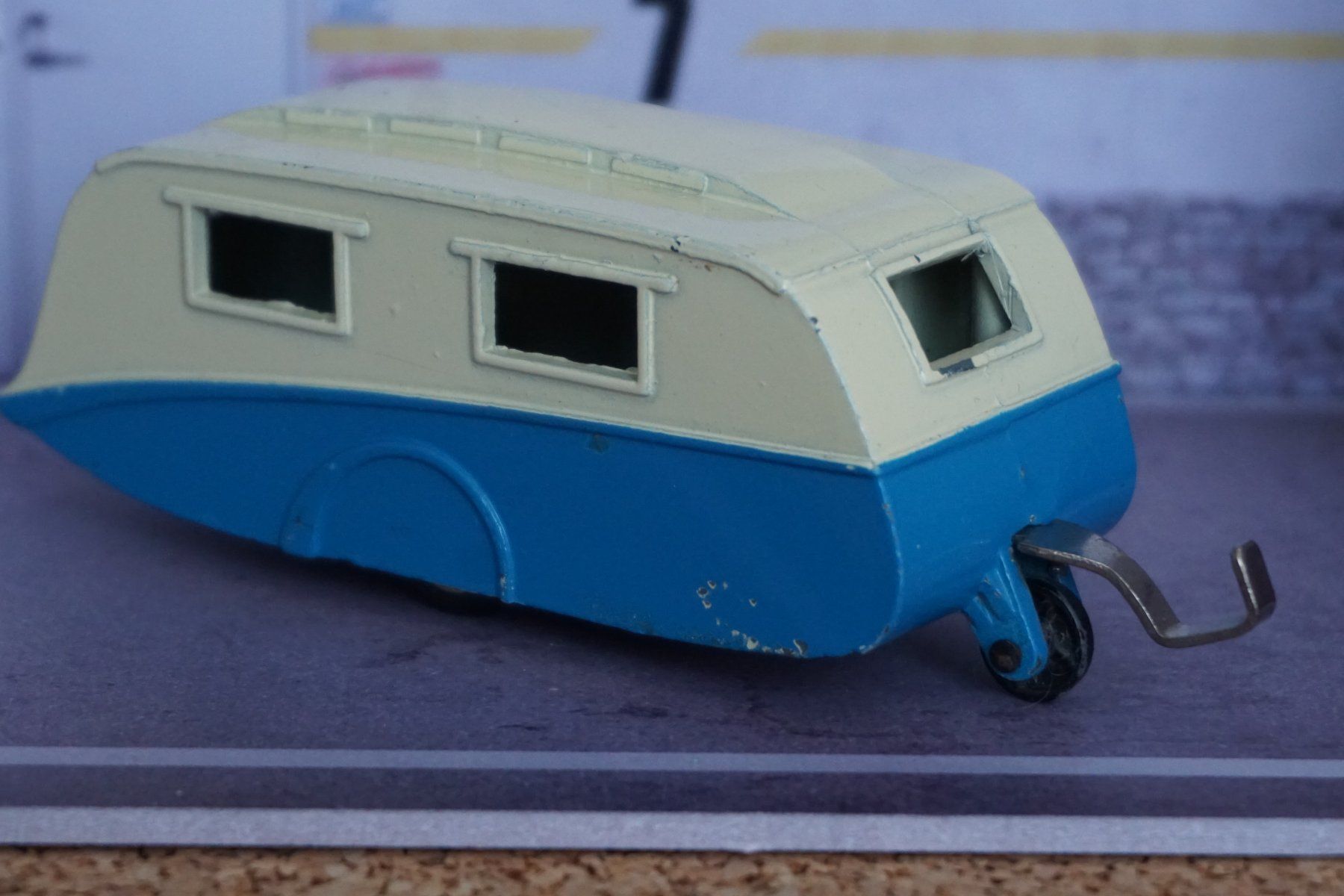 Dinky Toys Modellautos: Dinky Wohnwagen ALT TOP !!!!!!!!!!!!!!!!! – Gebraucht aus Reiden von Doppeldecker69